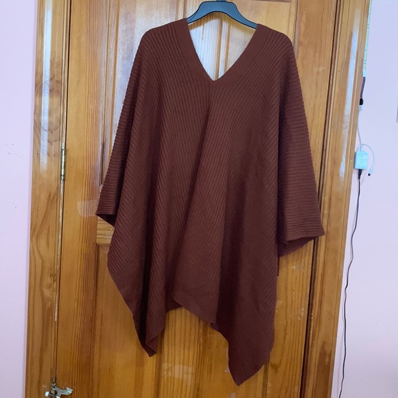 Uniqlo Tops - UNIQLO Knitted 2-Way Poncho